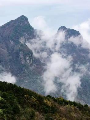 翻过这座山 我们是冠军